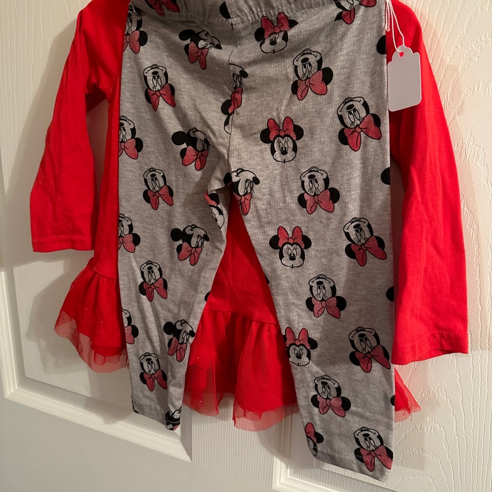 Toddler Minnie Mouse outfit.